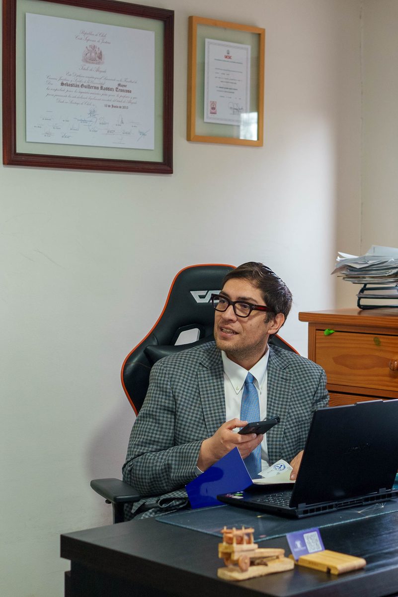 Fotografía 51 — Abogados de Raddatz & Manzur en las oficinas del estudio en Villarrica