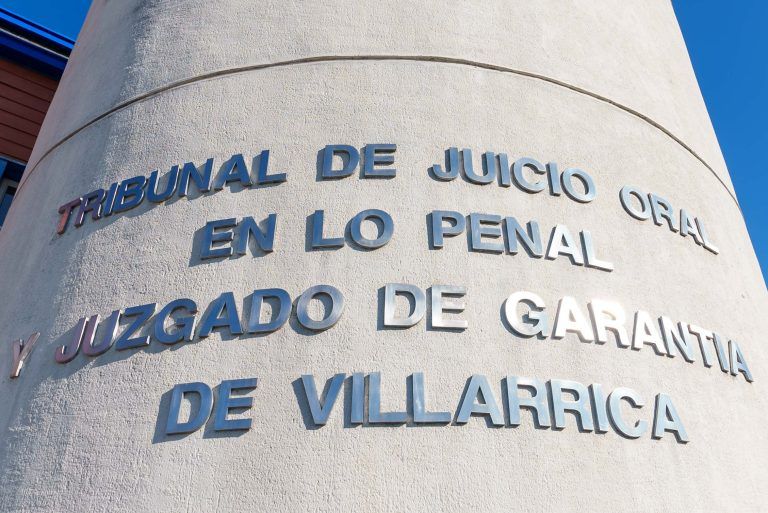 Fotografía 23 — Abogados de Raddatz & Manzur en el Tribunal de Juicio Oral en lo Penal de Villarrica