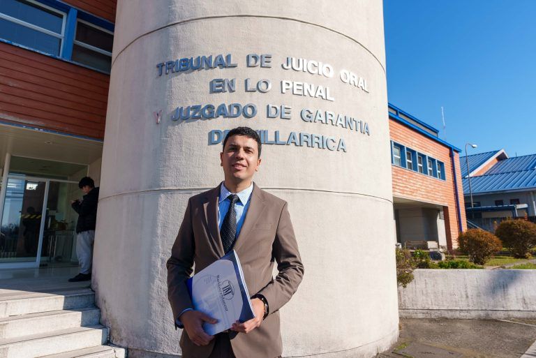 Fotografía 27 — Abogados de Raddatz & Manzur en el Tribunal de Juicio Oral en lo Penal de Villarrica