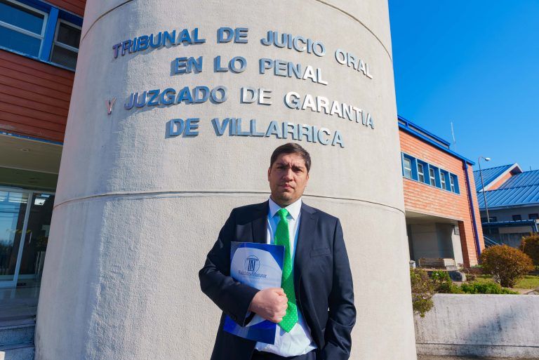 Fotografía 33 — Abogados de Raddatz & Manzur en el Tribunal de Juicio Oral en lo Penal de Villarrica