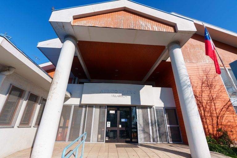 Fotografía 37 — Abogados de Raddatz & Manzur en el Tribunal de Juicio Oral en lo Penal de Villarrica