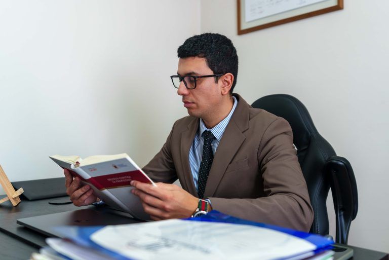 Fotografía 63 — Abogados de Raddatz & Manzur en las oficinas del estudio en Villarrica