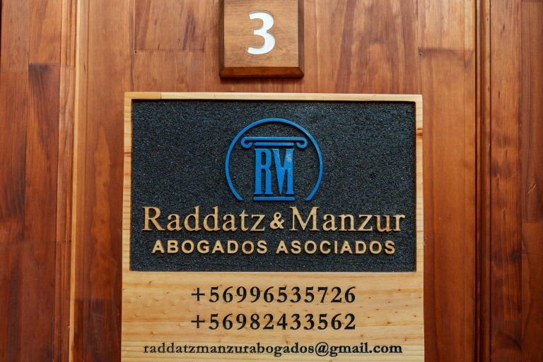 Fotografía 64 — Abogados de Raddatz & Manzur en las oficinas del estudio en Villarrica
